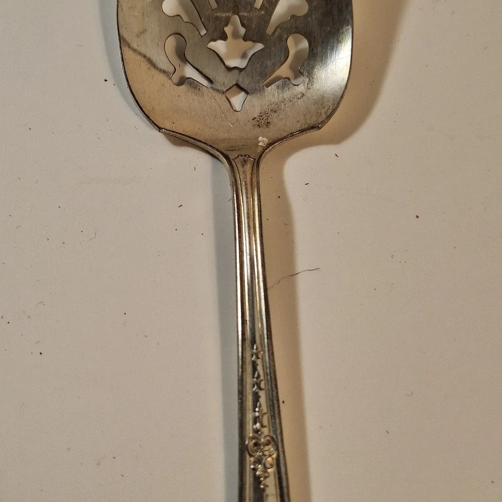 VINTAGE MARIANNE SILVERPLATE 